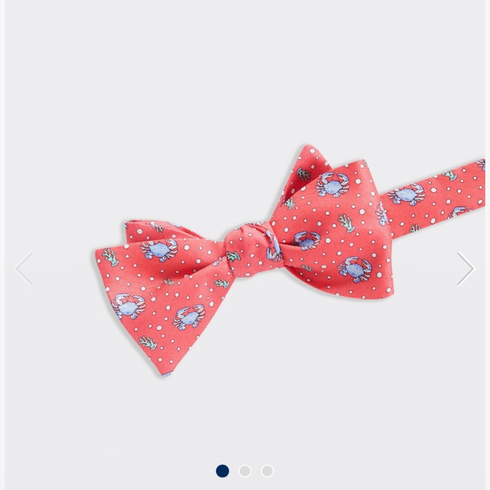 Vineyard vines crab bow tie